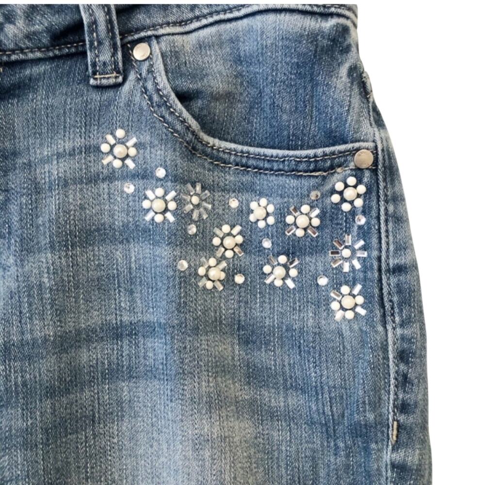 Jennifer Lopez Relax Skinny Pearl Embellished Jeans - Picture 2 of 6